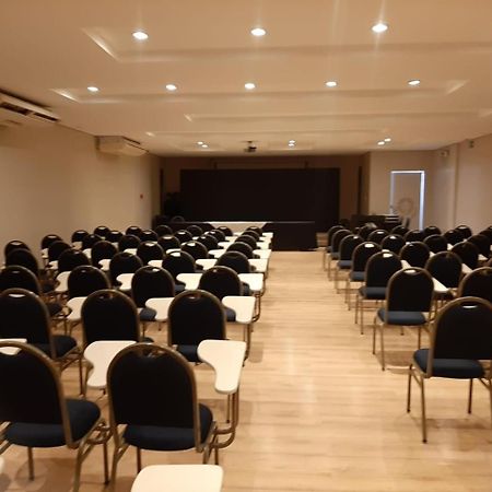 Maximus Business Hotel Ji-Parana Ngoại thất bức ảnh